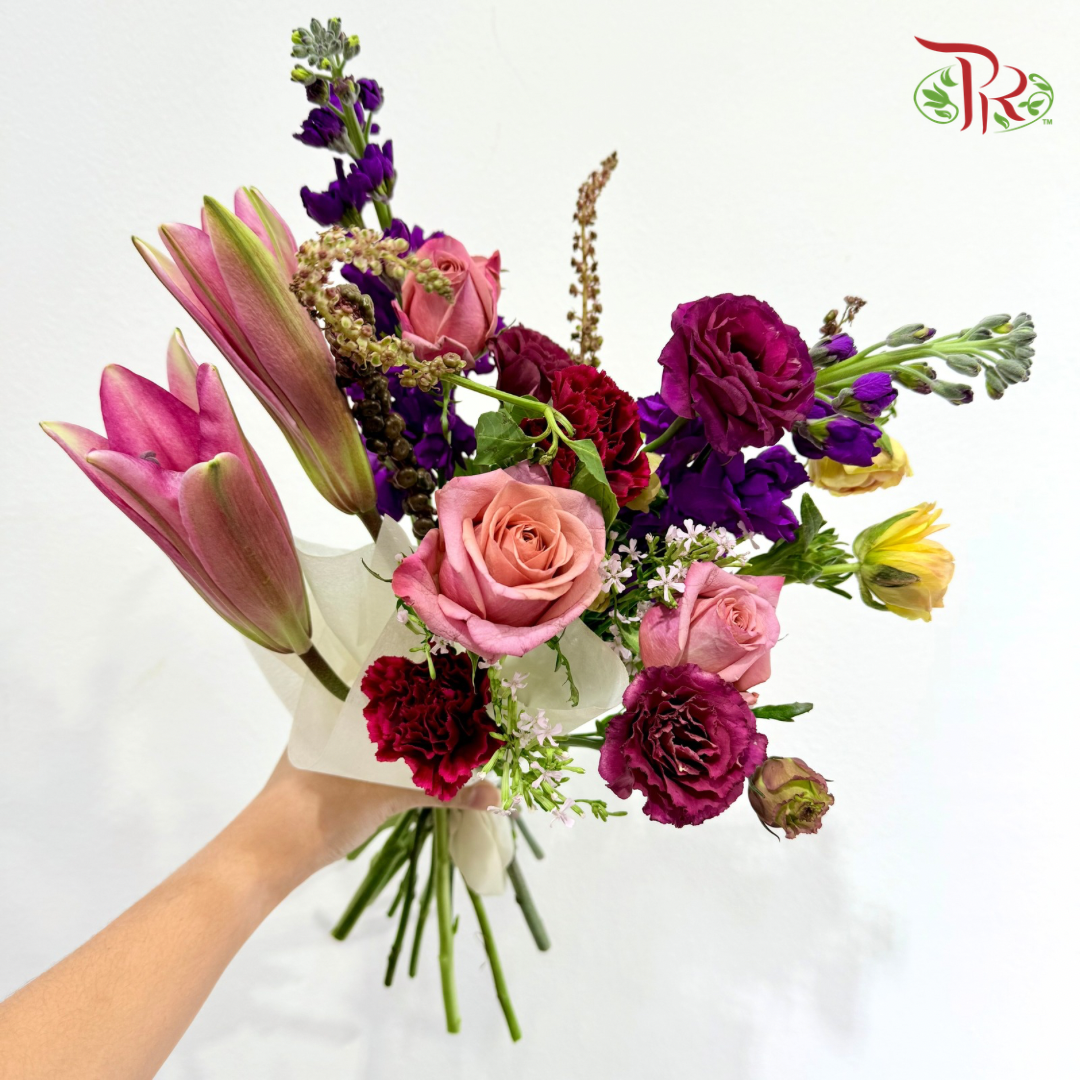 Signature Weekly Flower Bunch - Ember Petals (Medium Bunch)