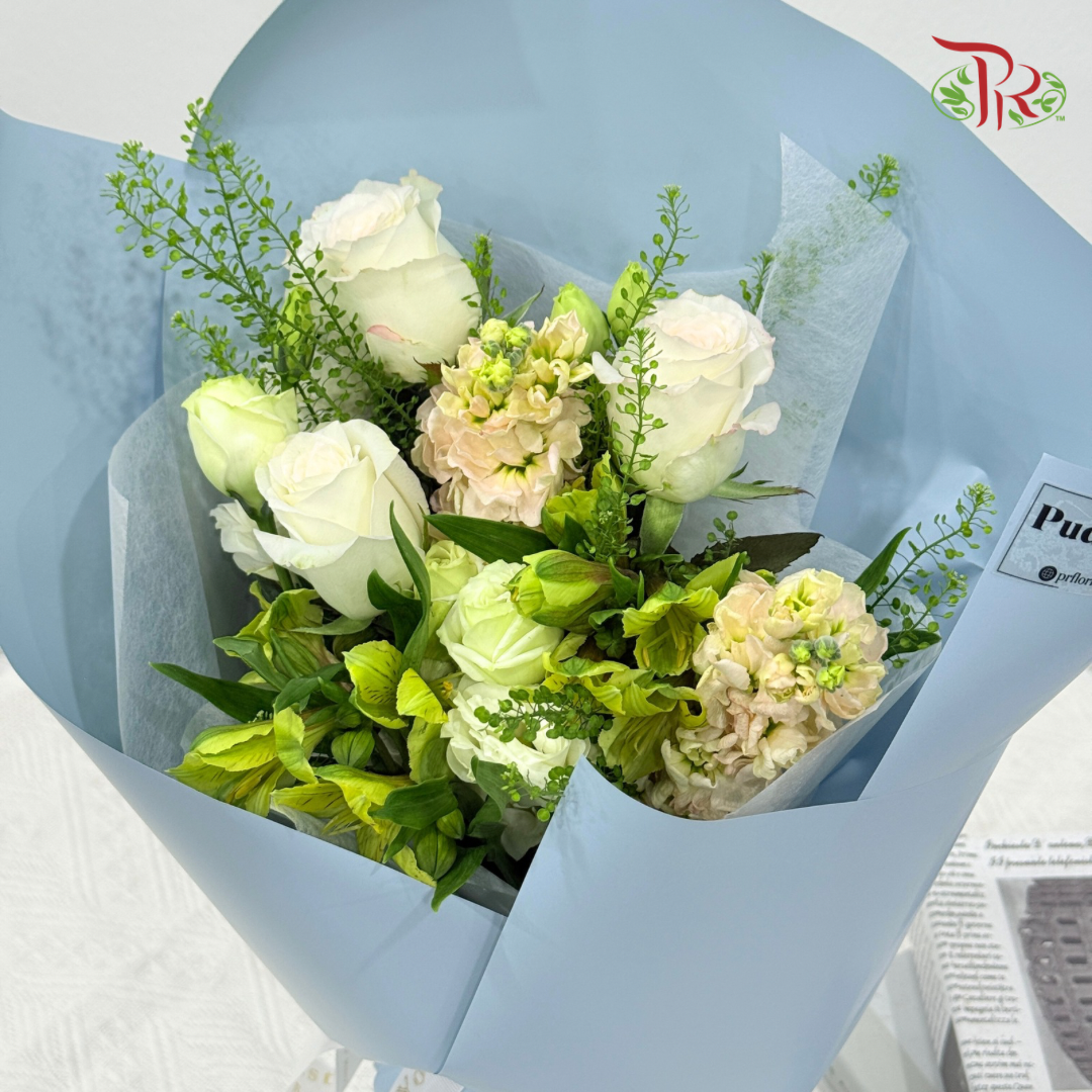 Signature Weekly Flower Bunch - Honey Vanilla Dream