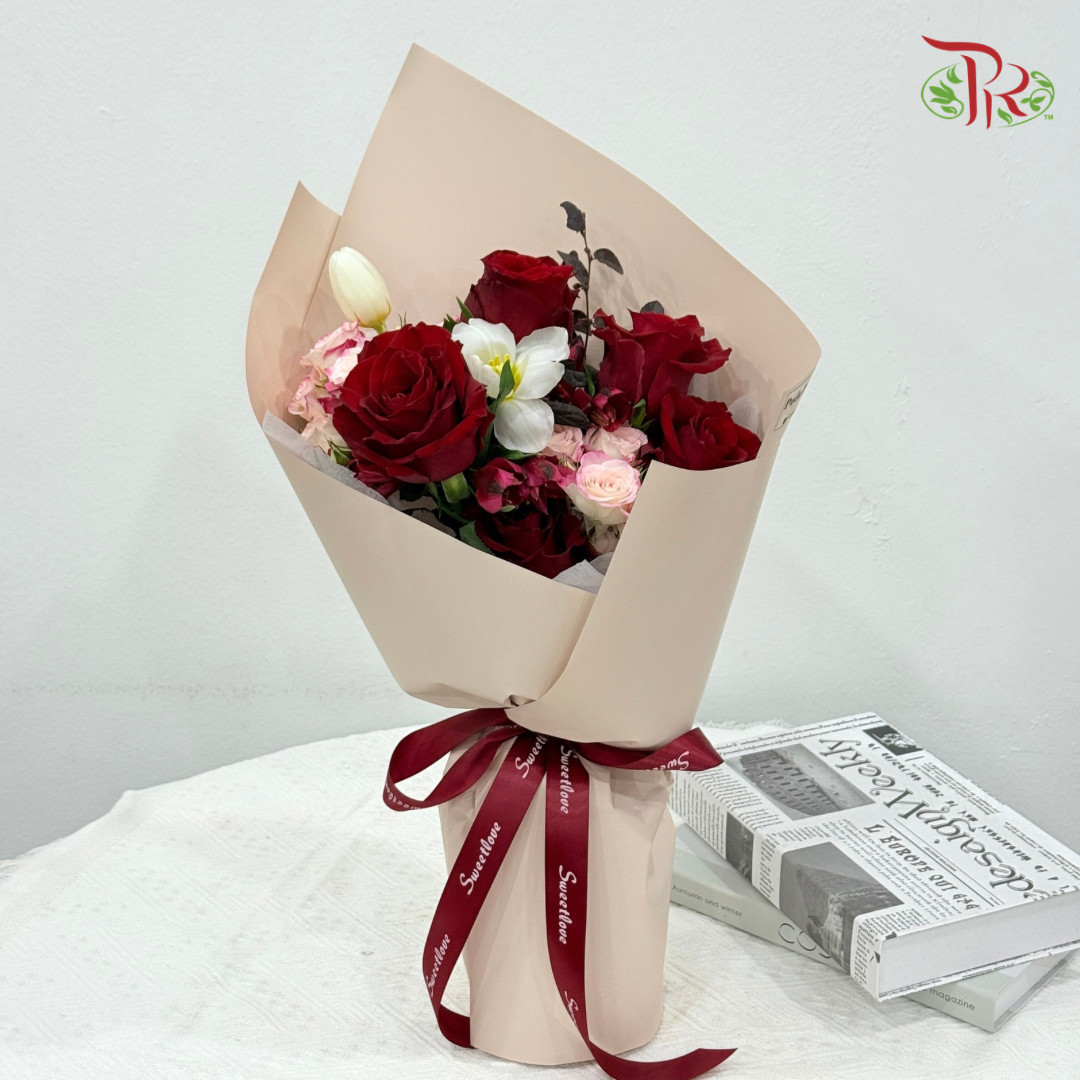 Signature Weekly Flower Bunch - Rosy Garden Kiss