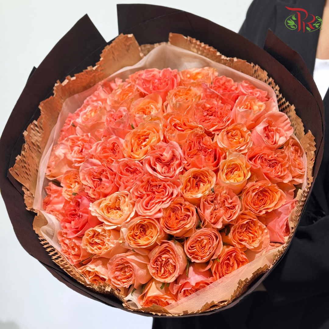 50 Orange Red Roses In Round Black Wrapping Hand Bouquet (M size)