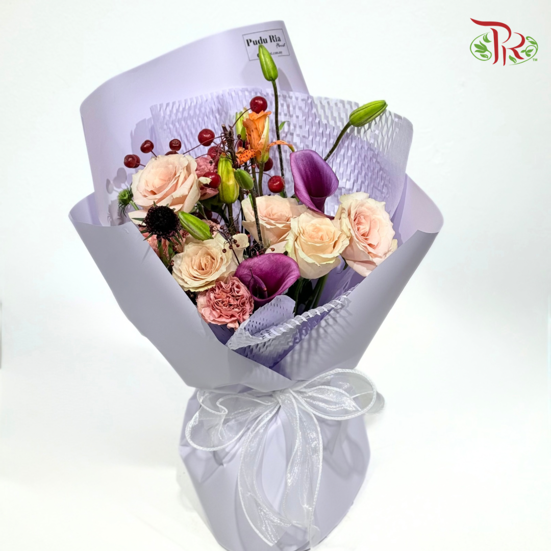 Signature Weekly Flower Bunch - Maison Royale (Medium Bunch)