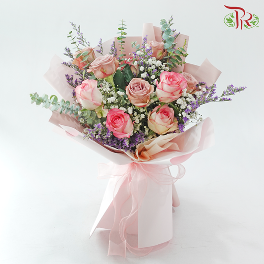 Floral Fancy Hand Bouquet (S Size)