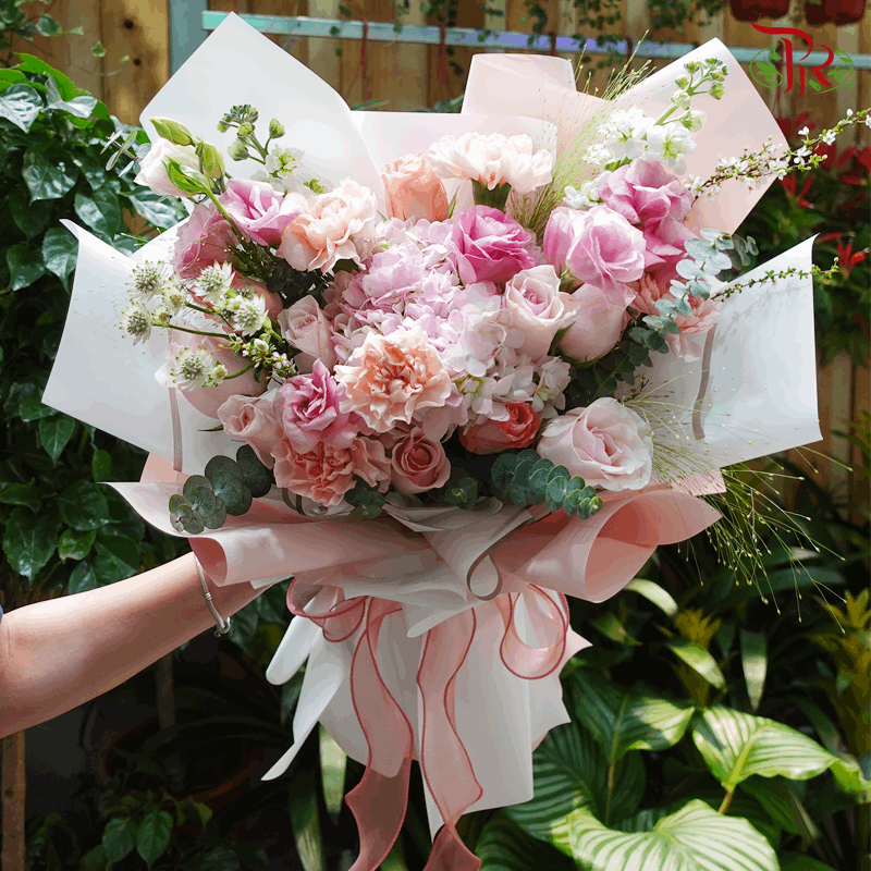 Assorted Happy Pink Bouquet- M size