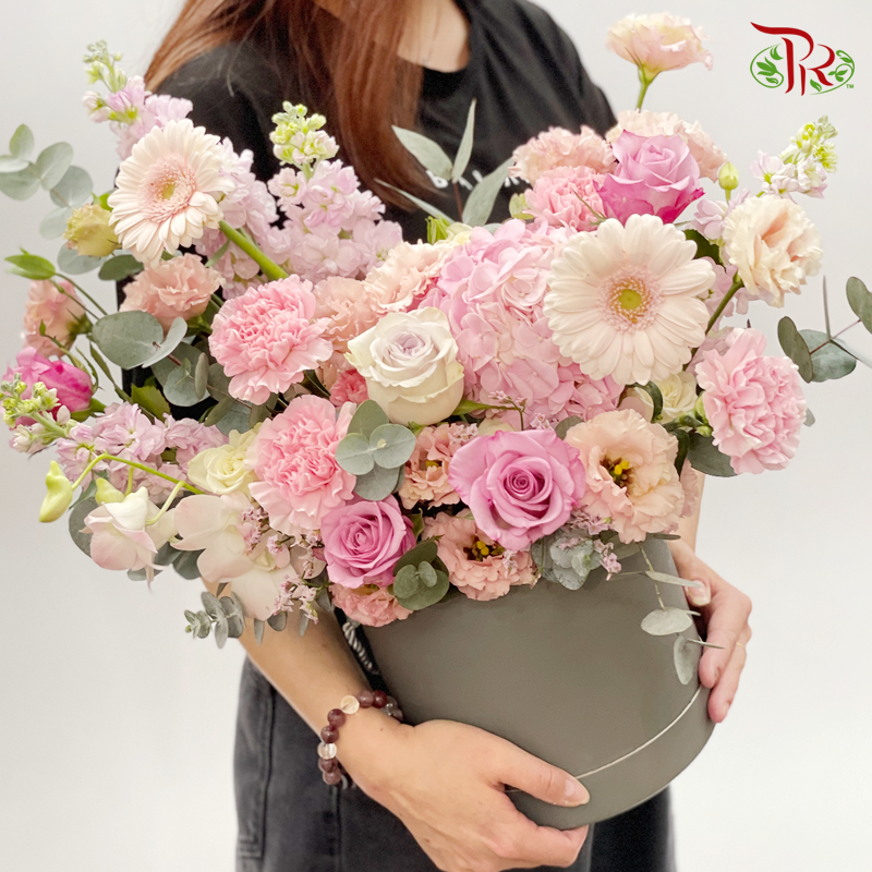 Flower Box Arrangement- Assorted Sweet Pink Floral (L size) - Pudu Ria Florist