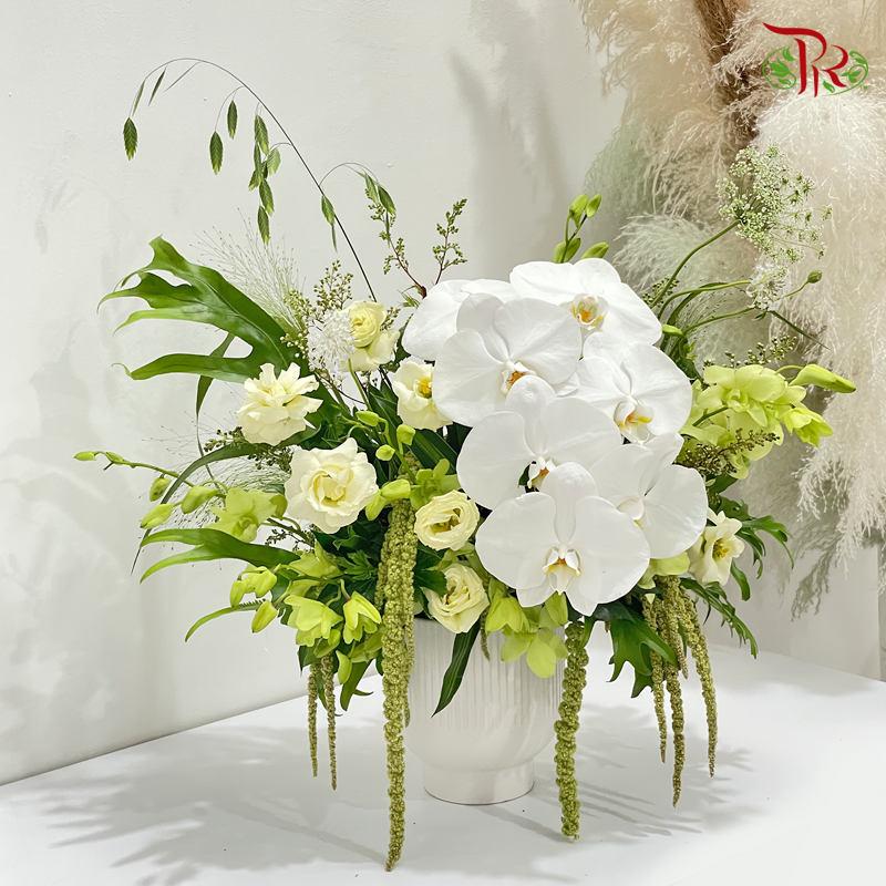 Gorgeous Floral Vase Arrangement In Green And White - Pudu Ria Florist