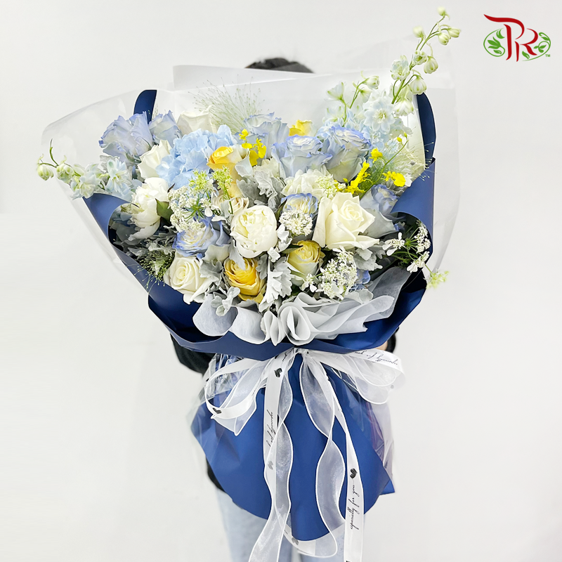 Grand Bouquet Arrangement In Blue With Touch Of Yellow  (L Size)