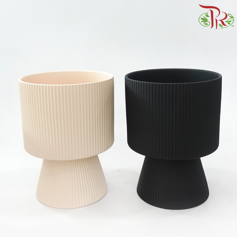 SSJ-4 - Black / Beige / White Pot