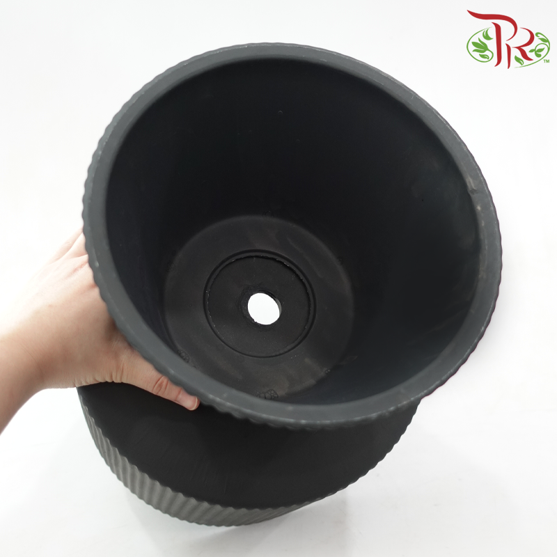 SSJ-4 - Black / Beige / White Pot