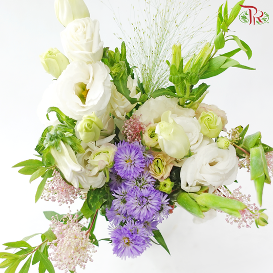 Signature Weekly Flower Bunch - Pure Elegance (Medium Bunch)