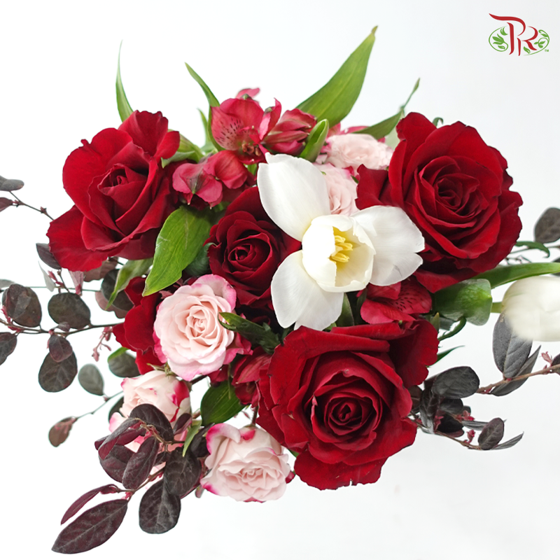Signature Weekly Flower Bunch - Rosy Garden Kiss