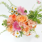 Signature Weekly Flower Bunch - Apricot Sugar Romance (Medium Bunch)