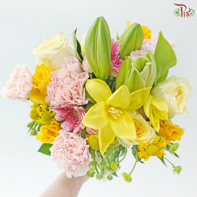 Signature Weekly Flower Bunch - Sunny Pink Swirl (Medium Bunch)