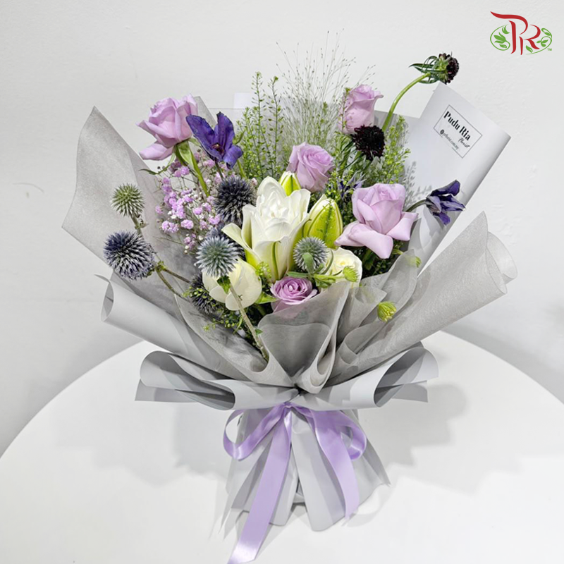 Signature Weekly Flower Bunch - Under Lilac Moonlight (Big Bunch)
