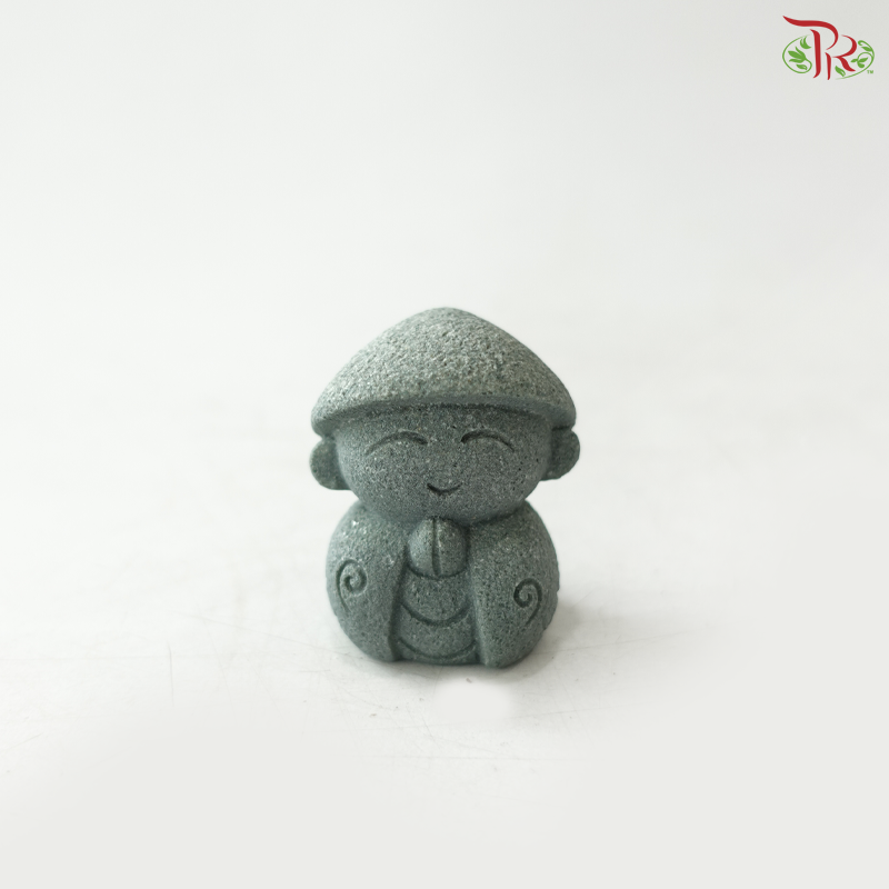 Wandering Little Monk Figurine 云游小和尚摆件
