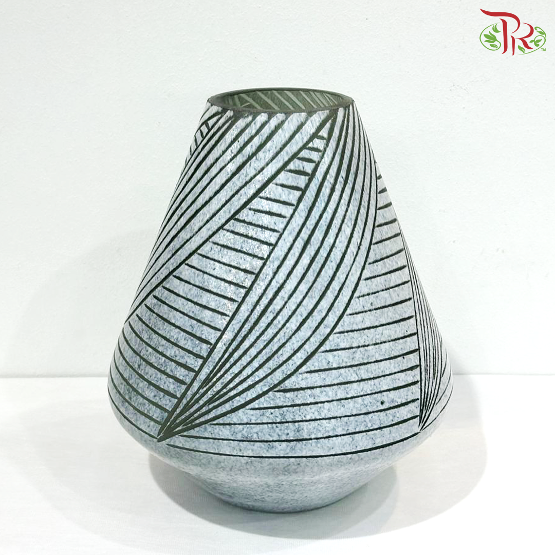 Y225726 - Vase (Y225726)
