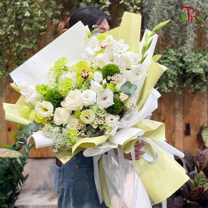 Bliss Verdant Bouquet In L size-Pudu Ria Florist-prflorist.com.my