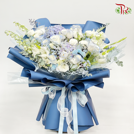 Grand Bouquet Arrangement In Blue & White (XL Size)-Pudu Ria Florist-prflorist.com.my