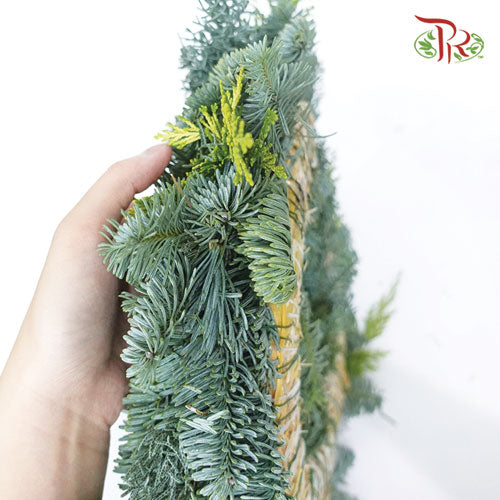 Nobilis Wreath Half Bound - (40cm)-Netherland-prflorist.com.my