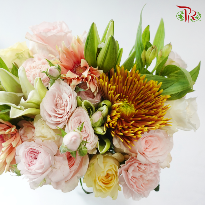 Signature Weekly Flower Bunch - Lily Elegance (Big Bunch)
