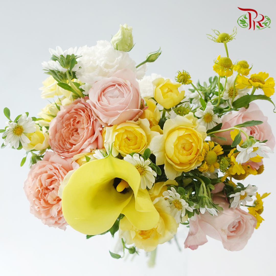 Signature Weekly Flower Bunch - Champagne Sunrise (Medium Bunch)
