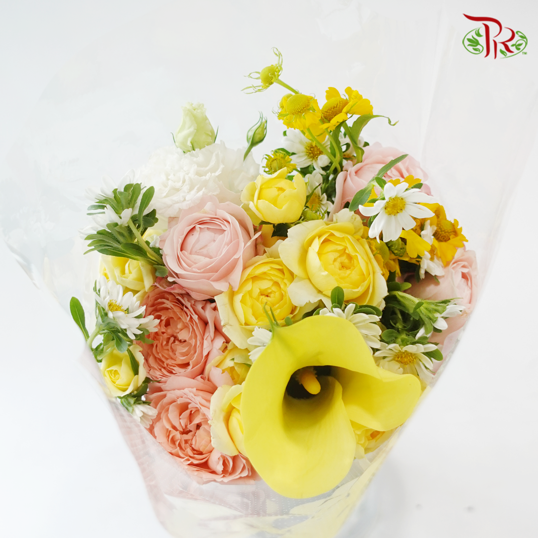 Signature Weekly Flower Bunch - Champagne Sunrise (Medium Bunch)