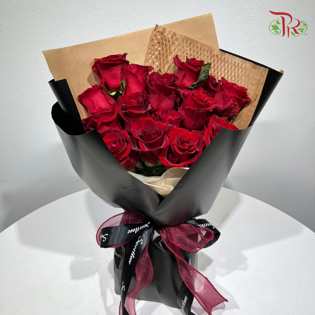 Forever Yours Rose Hand Bouquet (M size)