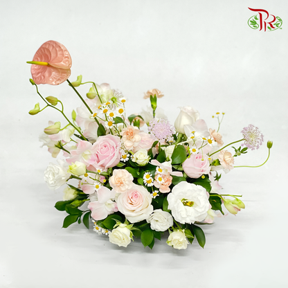 Table Arrangement In Pastel White Pink Tone (M size- double sided)